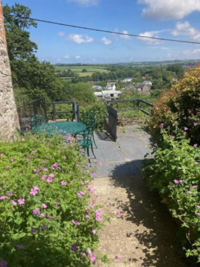 Picturesque costal cottage, quite and peaceful